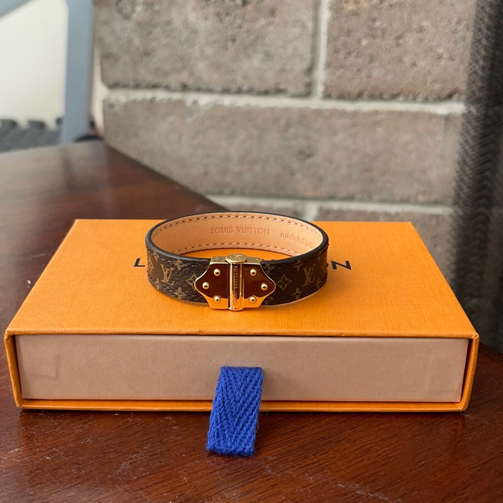 Louis Vuitton Nano bracelet